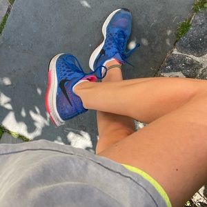 Blue Nike Running Sneakers (8.5)